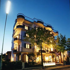 ilios-residence.hotelinveneto.com/